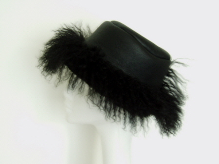 Black nappa sheepskin hats with mongolian lamb �45