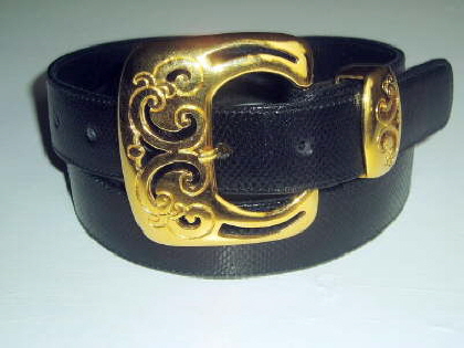 Black karung snakeskin beltlarge gold buckle �26