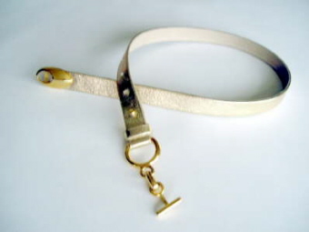 Gold foil link belt  �22   