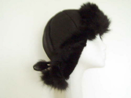Black nappalan sheepskin hat with toscana trim �